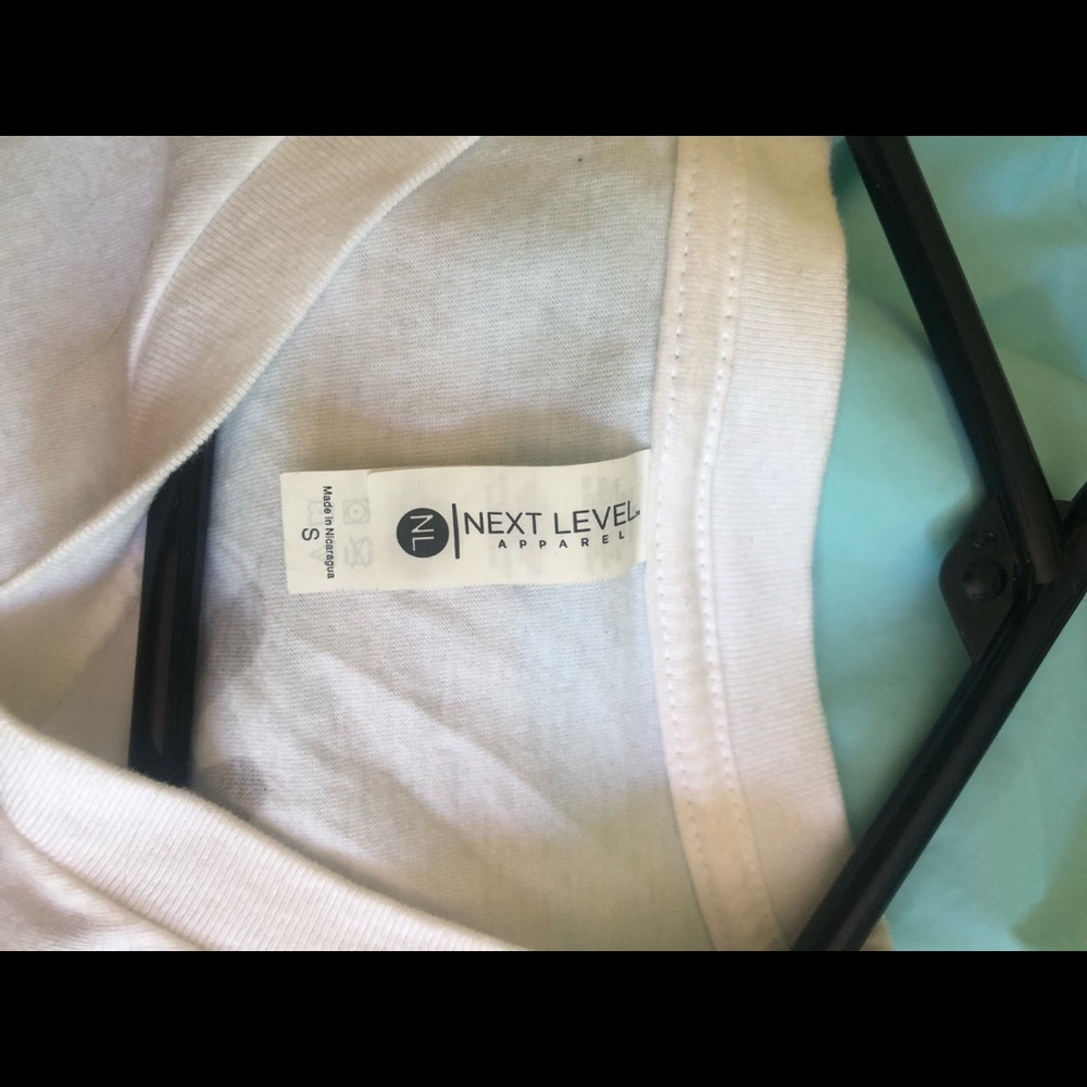 T-shirt - Picture 3 of 3